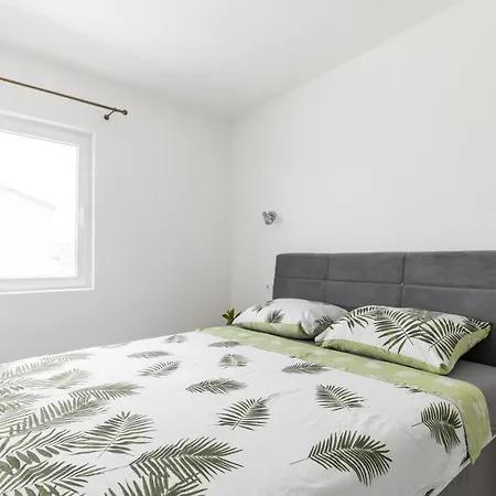 Jakelic House Apartment *